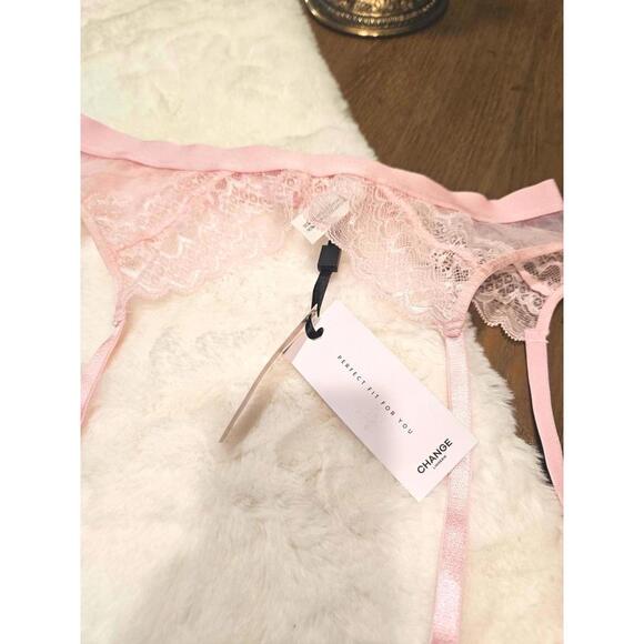3 Nwt Lace Garters- Victoria's Secret & Change Lingerie #500 - Picture 5 of 6